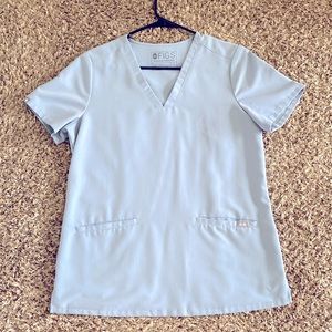 Figs Light Blue Casma™ Three-Pocket Scrub Top